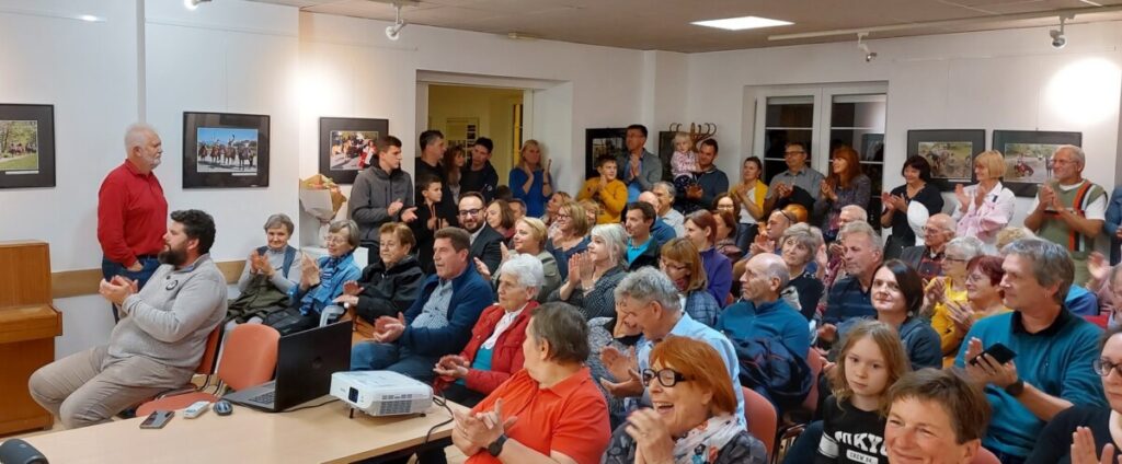 Nabito polna dvorana_Lojze Popelar-min