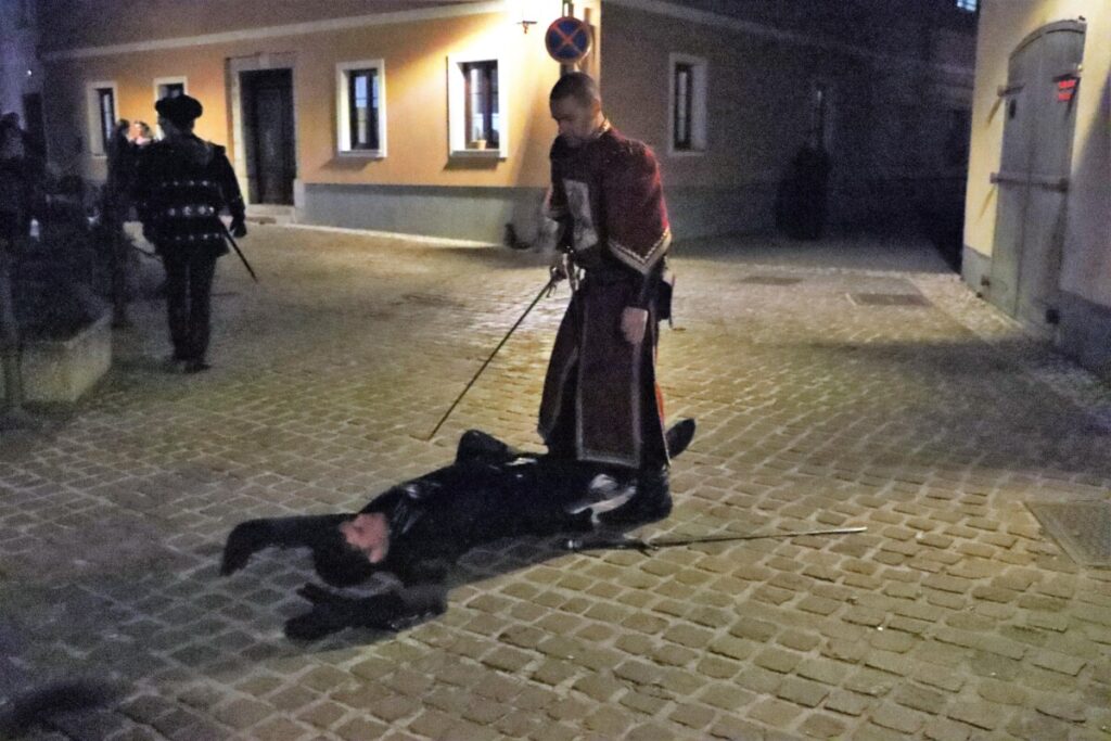 srednjeveška večerja