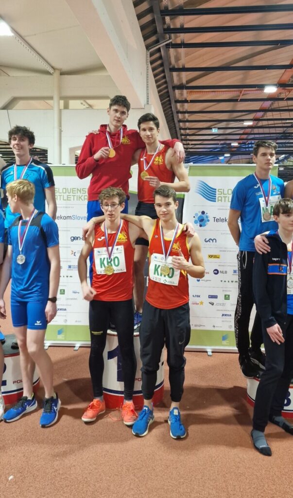 Državni prvaki v štafeti 4x 400 m