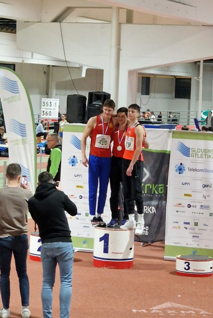 Zmagovali trojček na državnem prvenstvu v teku na 400 m