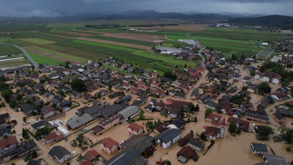 Komenda poplave