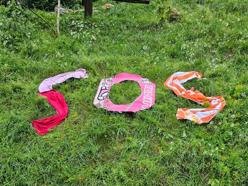 Znak SOS, poplave 2023, reševanje turistov