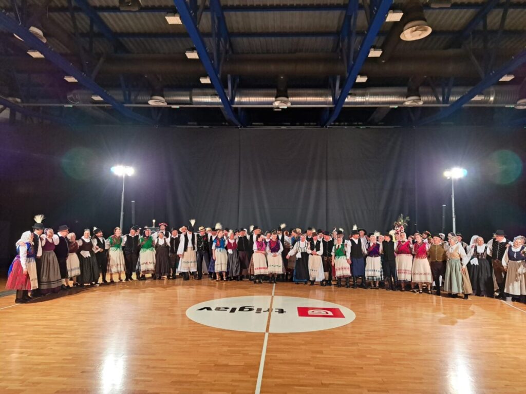 V Grobljah kot nekoč 2023