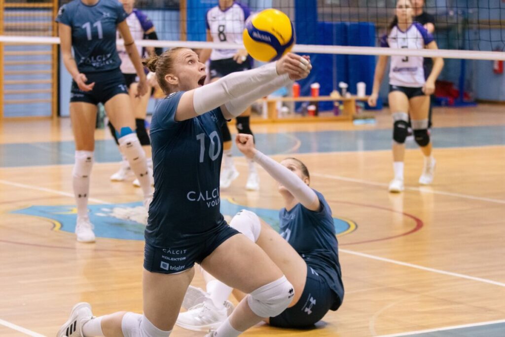 Calcit Volley ženske