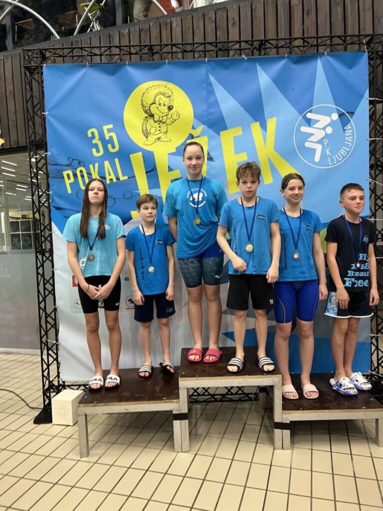 Plavalni klub Calcit Kamnik, pokal Ježek
