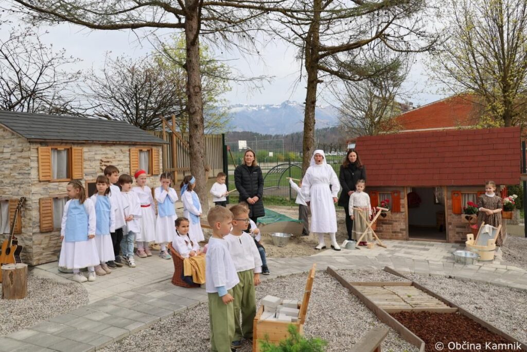 arobne zgodbe slovenskih vasi