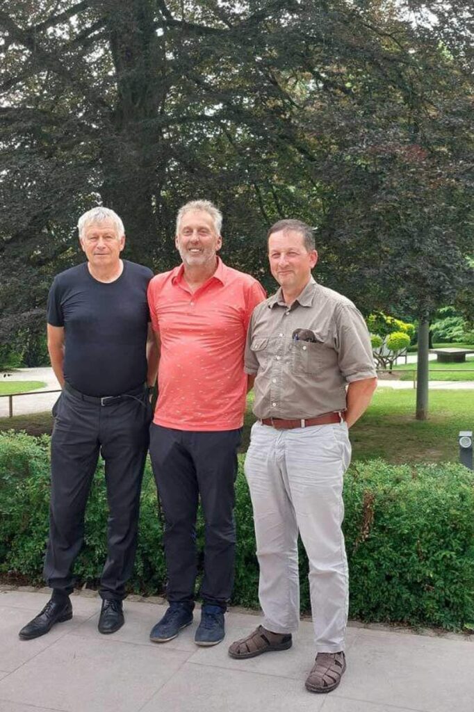 Stane Rozman, predsednik sveta zavoda Arboretum Volčji Potok, Aleš Ocepek , dolgoletni direktor in Matjaž Mastnak, novi direktor