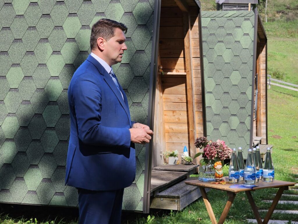 Zdravilni gaj Tunjice, prva polnilnica vode brez mikroplastike na svetu