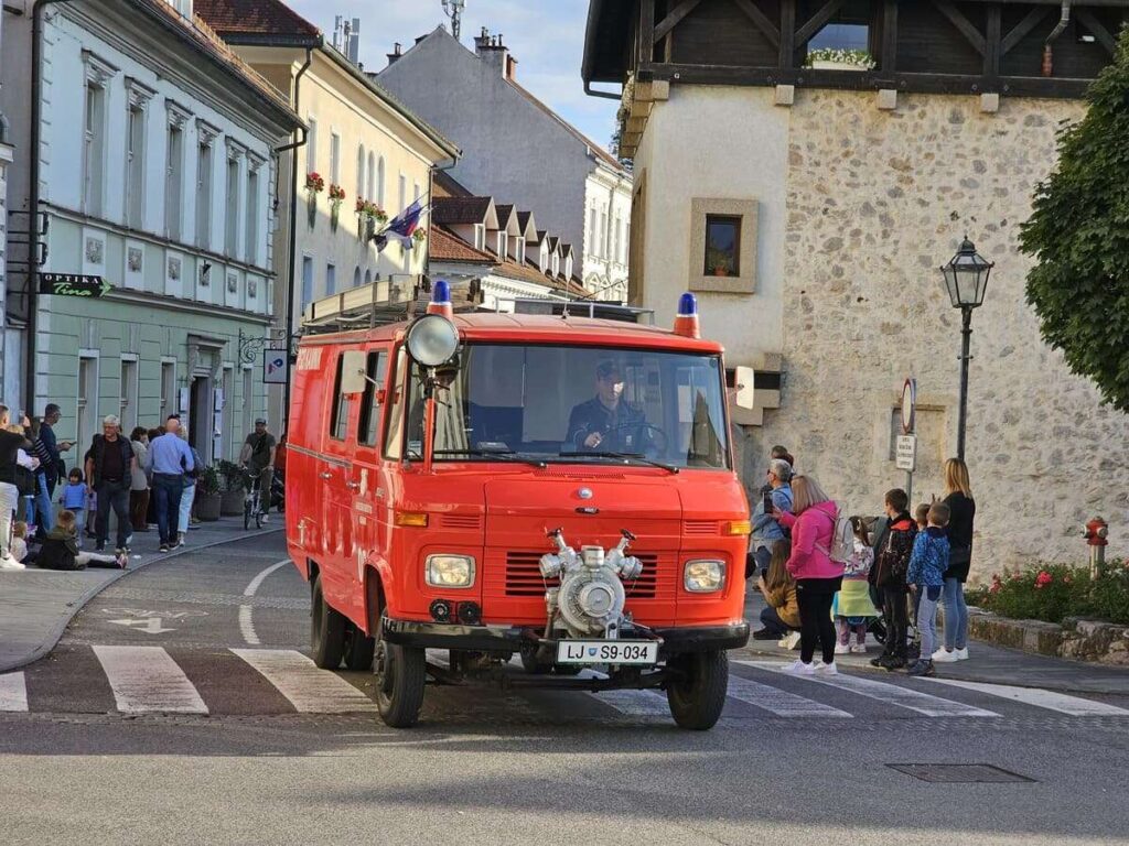 Gasilska zveza Kamnik 70 let, parada in slavnostna akademija