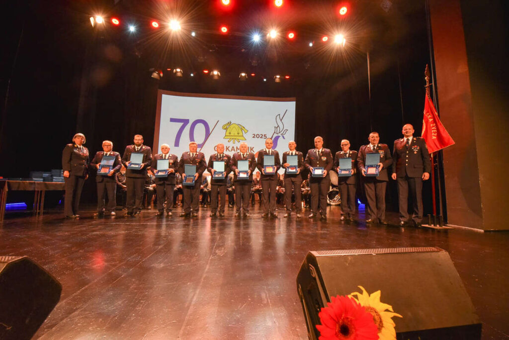 Gasilska zveza Kamnik 70 let, parada in slavnostna akademija