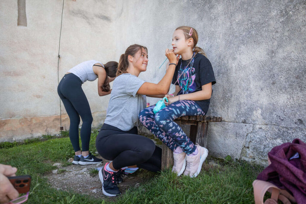 Dobrodelni pohod na Sv. Primož, Modre novice, 2025
