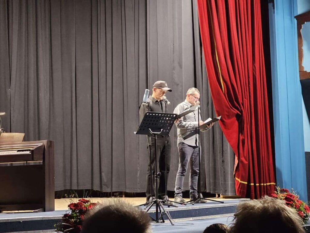 OBČINA KOMENDA in DRUŠTVO UMETNIH KULTURNIKOV KAJ TI MAR, prireditev NEKOGA MORAŠ IMETI RAD