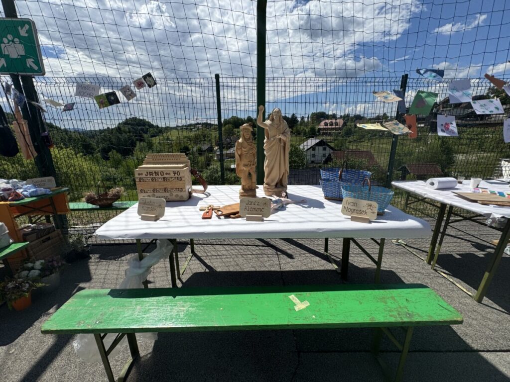 sejem v tunjicah