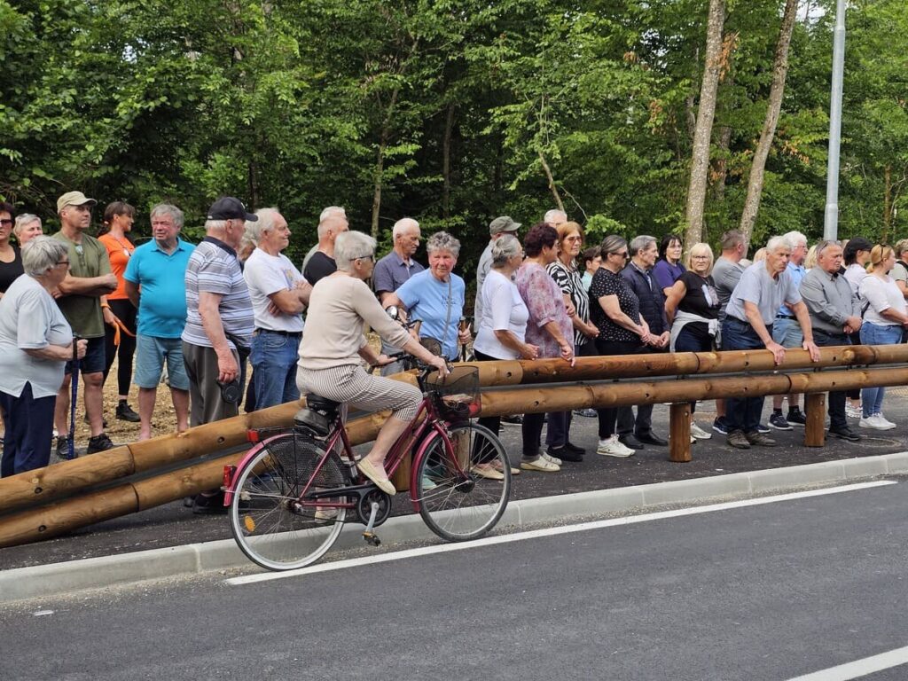 povezovalna cesta med Mostami in Goro ter most čez Tunjščico, odprtje, Komenda