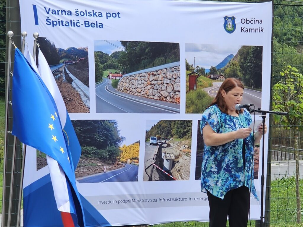 Špitalič, pločnik in avtobusni postajališči