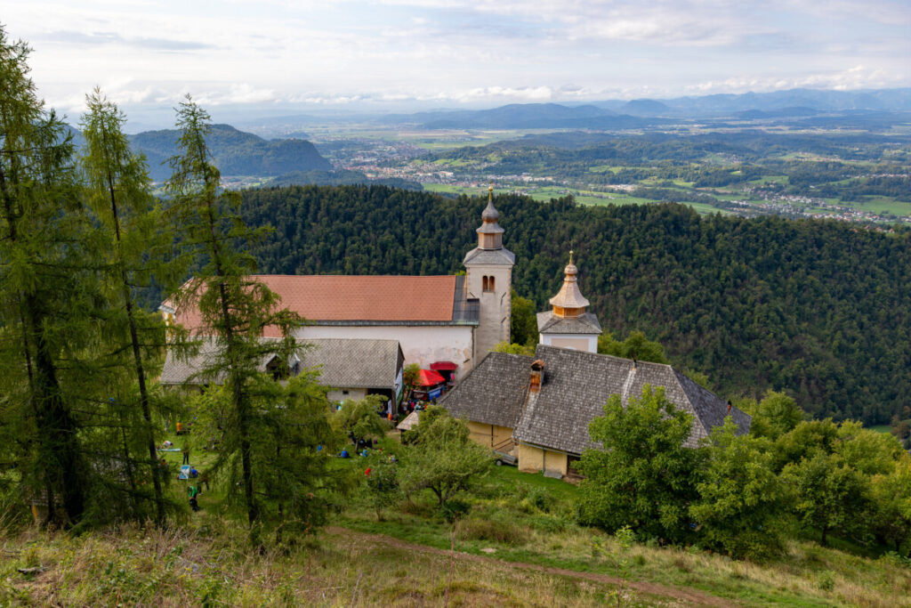 14. dobrodelni pohod na Sv. Primož