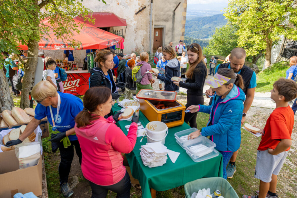 14. dobrodelni pohod na Sv. Primož